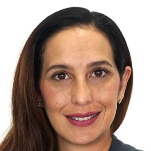Mariana-Gabaldon-dentist